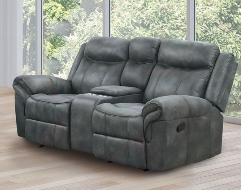 GATA- LOVESEAT